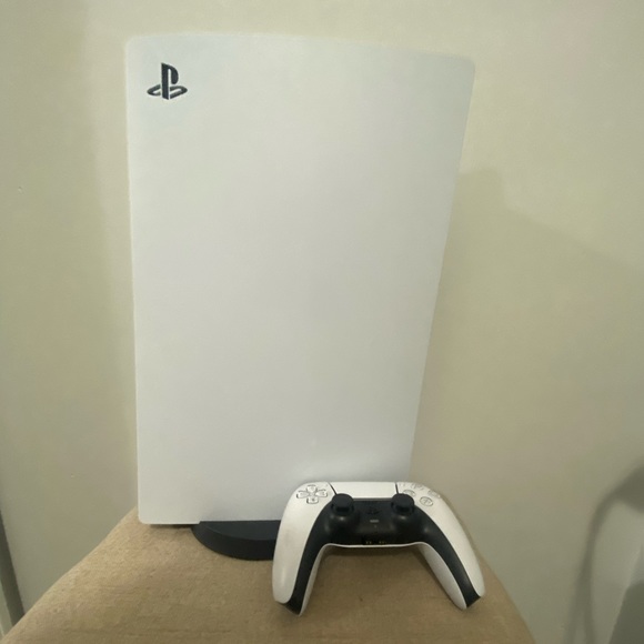 ps5 slim digital version - Picture 2 of 7